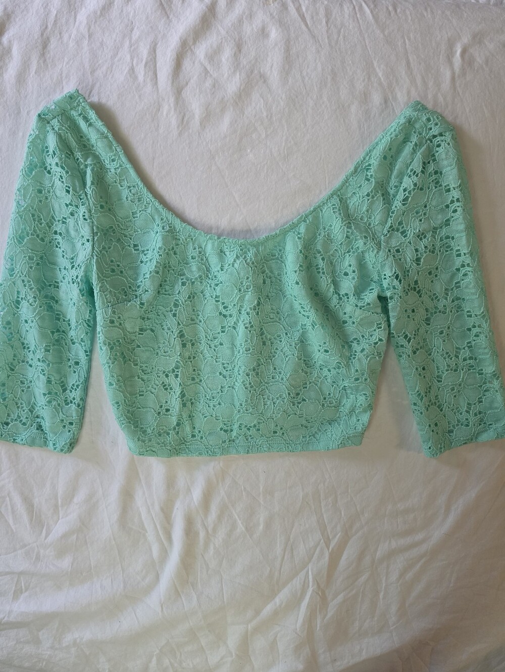C'est Toi Mint Green Lace 3/4 Sleeve Crop Top Blouse Medium Lined Scoop Neck